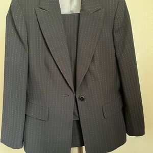 Evan Picone Black and White Blazer Timeless Elegance